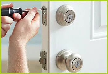 Expert Locksmith Services Alsip, IL 708-401-1102 - 13-new-locks-installation