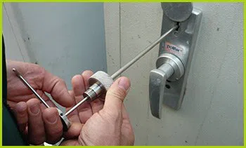 Expert Locksmith Services Alsip, IL 708-401-1102 Expert Locksmith Services Alsip, IL 708-401-1102 - 15-emergency-locksmiths