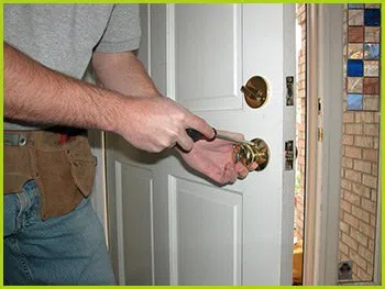 Expert Locksmith Services Alsip, IL 708-401-1102 - 9-locks-change
